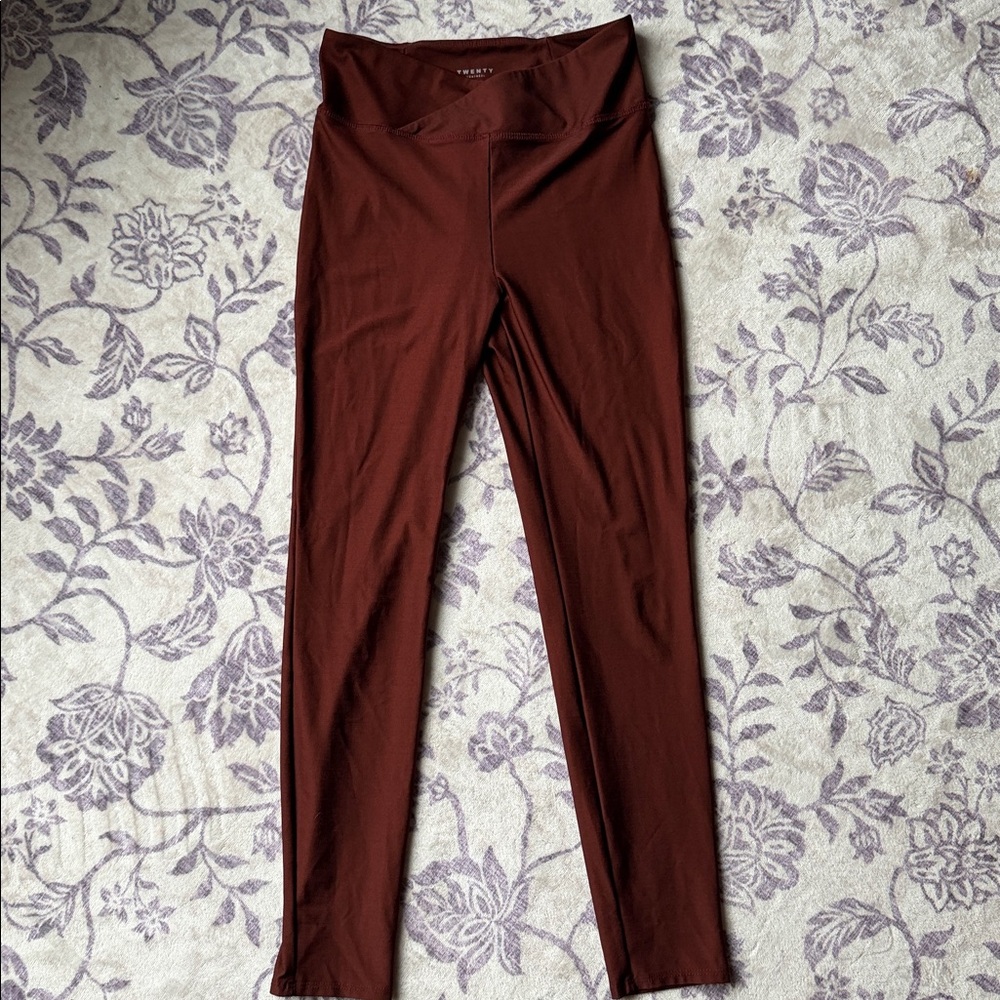 Twenty Montreal Active Color sphere High Waist leggings
